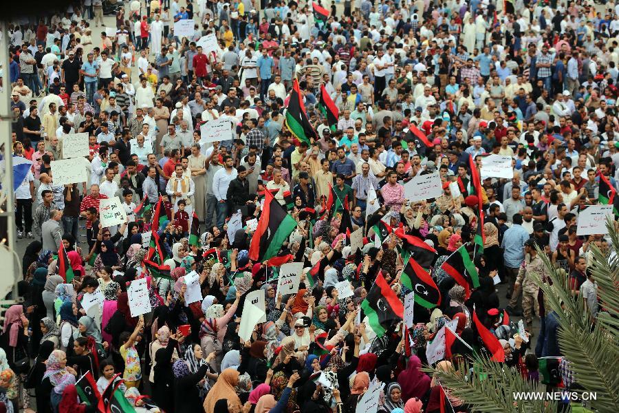 Manifestations pro-Haftar dans des villes libyennes