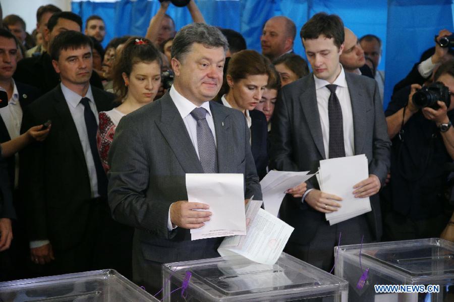 Porochenko remporte l'élection présidentielle en Ukraine