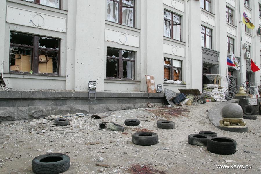 Ukraine : une explosion dans un bâtiment administratif fait cinq morts à Lougansk