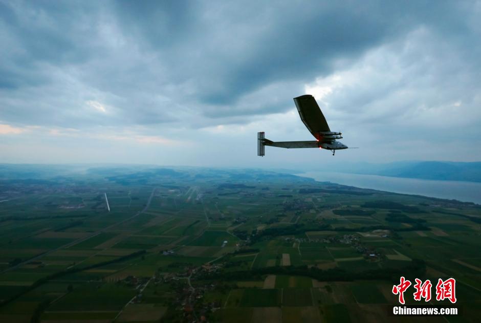 Baptême de l'air réussi pour Solar Impulse 2