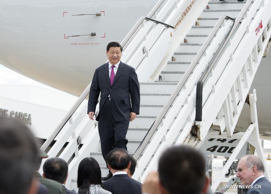 Le président chinois arrive au Brésil pour un sommet des BRICS 