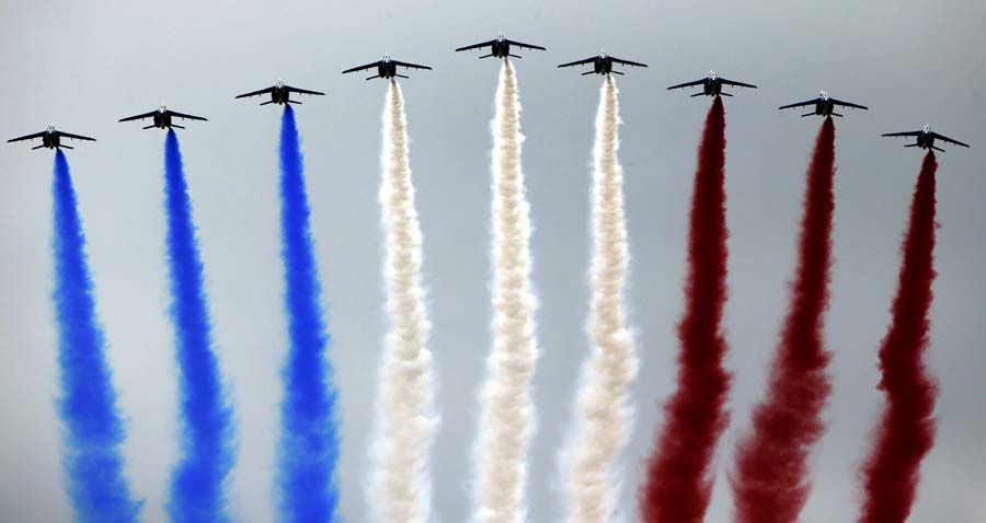 France : défilé militaire pour célébrer la fête nationale du 14 juillet