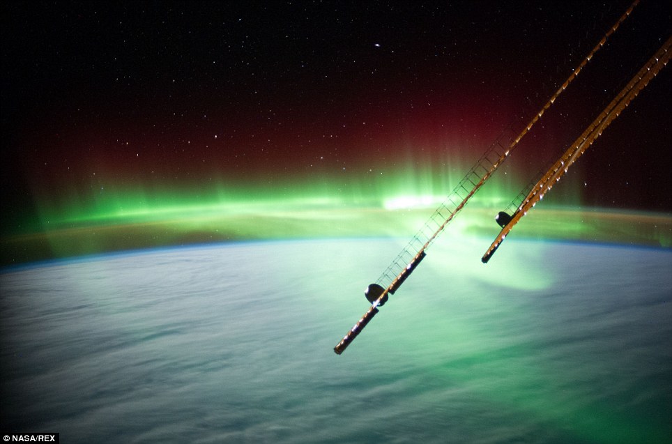 Les images fortes d'aurores boréales prises dans l'Espace