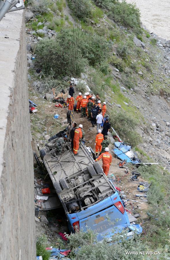 Chine : 44 morts dans un accident de bus au Tibet