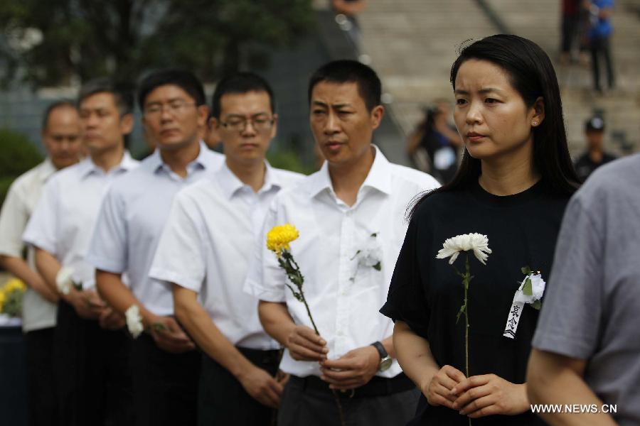 Chine : le Yunnan rend hommage aux victimes du séisme de Ludian