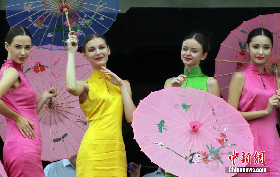 Superbe défilé de qipao à Yangzhou