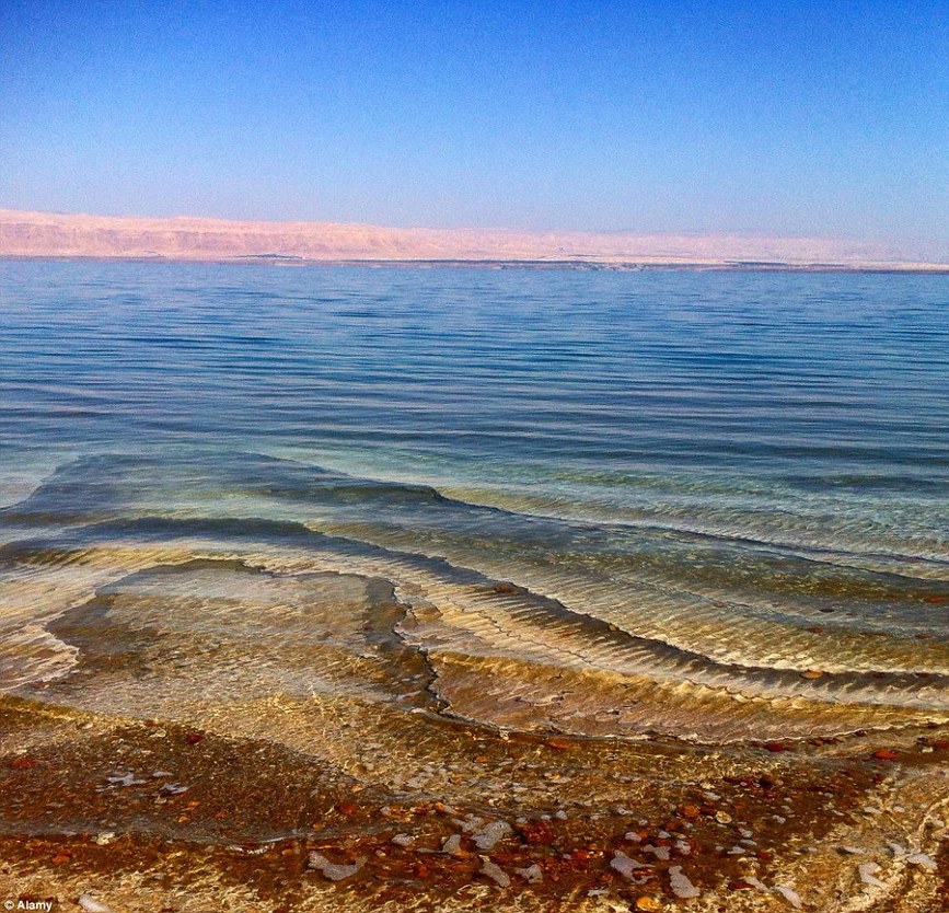 La mer Morte, entre Israël, la Jordanie et la Palestine.