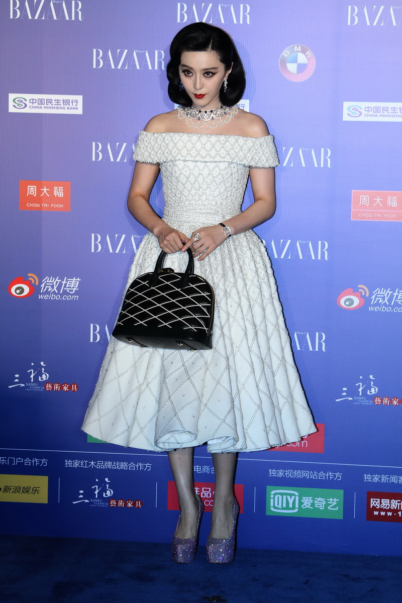 Des stars participent à la BAZAAR Stars Charity Night 2014 