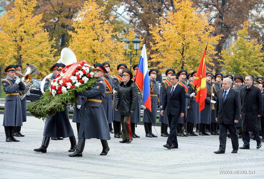 Le PM chinois promet de s'unir à la Russie pour sauvegarder la victoire de la Seconde Guerre mondiale et l'ordre d'après-guerre