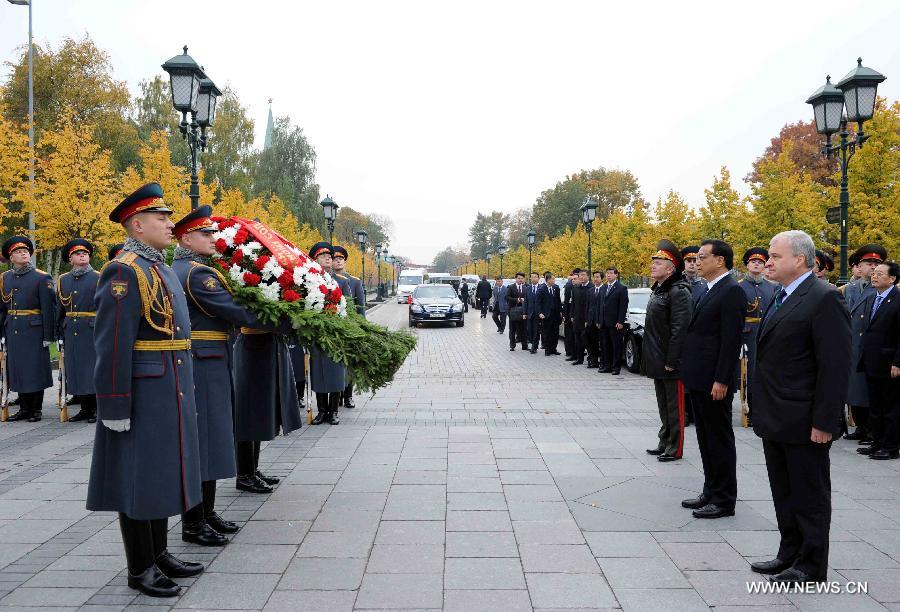 Le PM chinois promet de s'unir à la Russie pour sauvegarder la victoire de la Seconde Guerre mondiale et l'ordre d'après-guerre