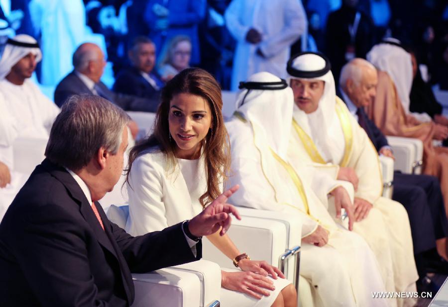 La reine de Jordanie appelle au renforcement de l'aide pour les réfugiés syriens