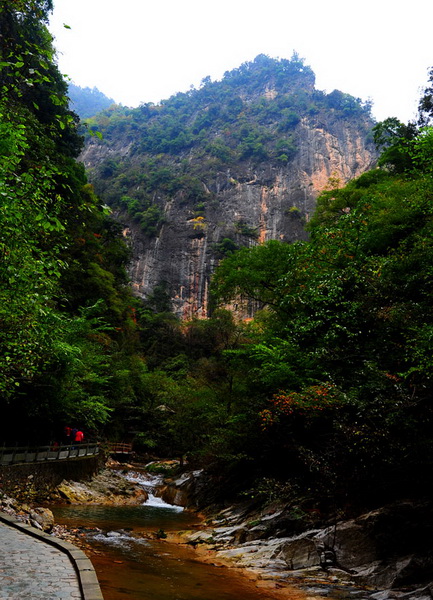 Bienvenue au Canyon de Jinsi à Qinling !