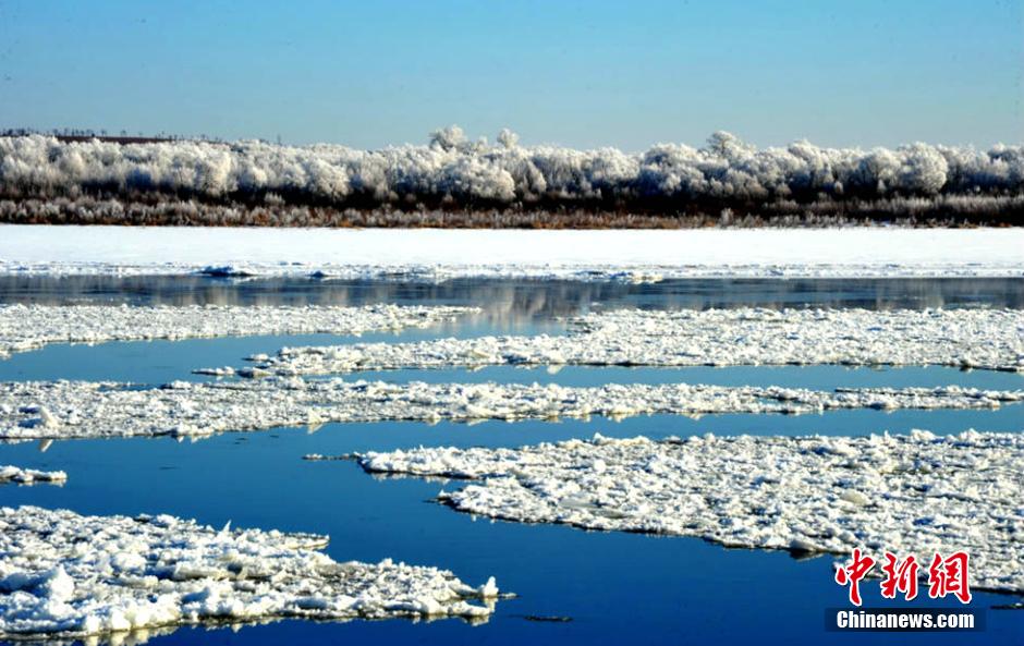 Heilongjiang : superbes images du givre à Daxing'anling 