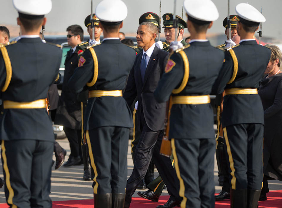 Arrivée de Barack Obama en Chine pour la réunion de l'APEC