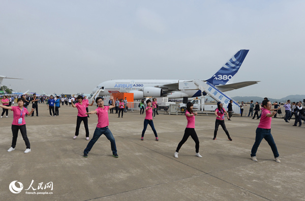 Fash Mob à Zhuhai : Airbus donne le rythme