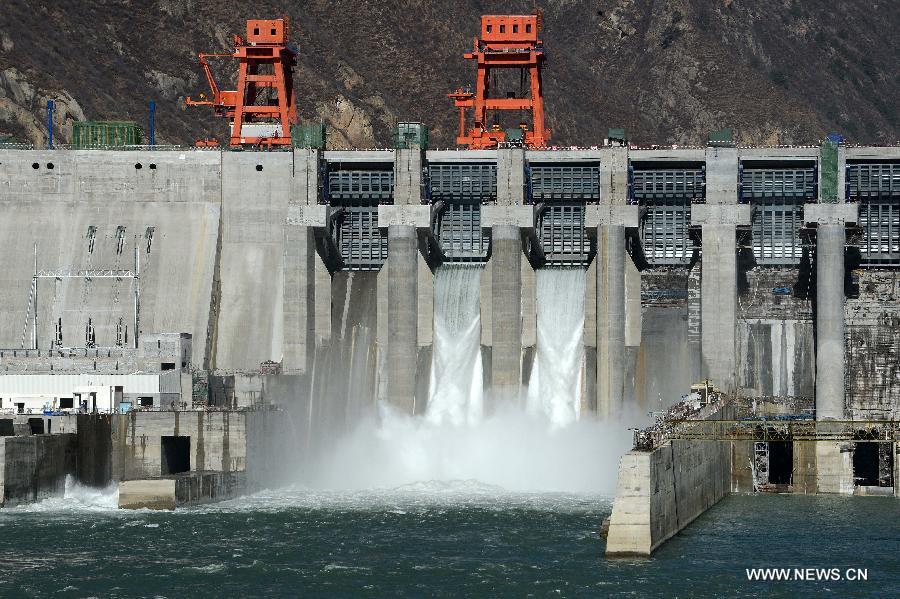 Mise en marche de la plus grande centrale hydroélectrique du Tibet