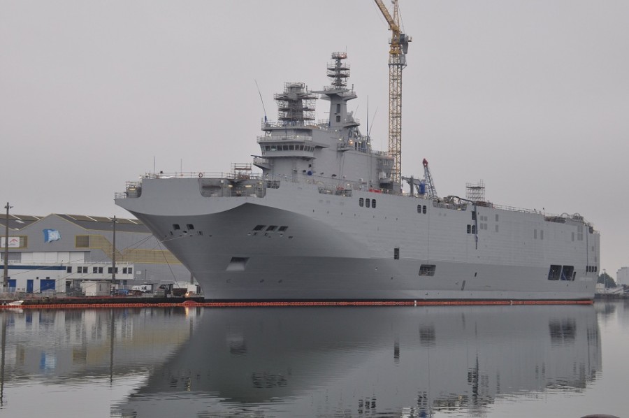 Mise à l'eau du « Sébastopol », deuxième bâtiment de classe Mistral destiné à la Russie