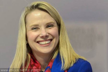 Marissa Mayer, PDG de Yahoo, sourit lors d’un panel de discussion au Forum de Davos, le 22 janvier 2015. [Photo/IC]