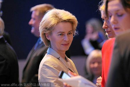 Ursula von der Leyen, Ministre fédérale de la Défense de l'Allemagne, prise en photo lors de la session « Responsabilités globales à l’ère digitale » au Centre des congrès au Forum de Davos, le 22 janvier 2015. [Photo/IC]