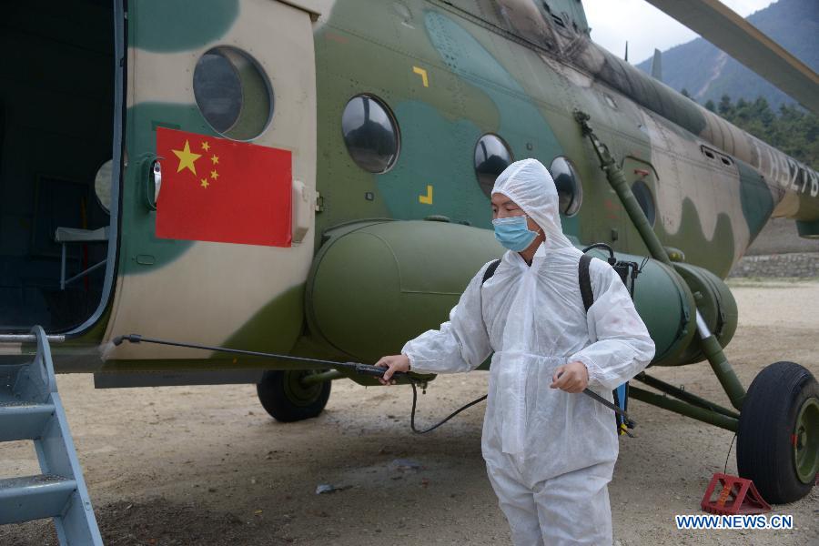 La Chine envoie des hélicoptères pour aider le Népal