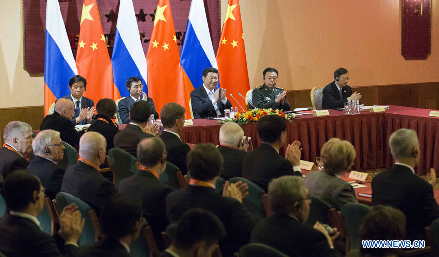 Le président chinois salue la contribution des experts russes à la Chine
