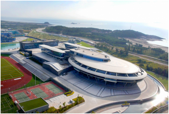 Un Chinois a construit le vaisseau de Star Trek comme siège de sa société