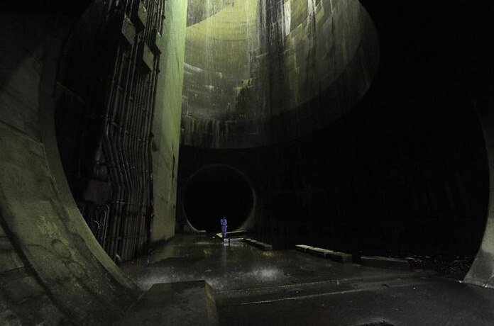 Un véritable palais souterrain : le réservoir de drainage de Kasukabe, au Japon