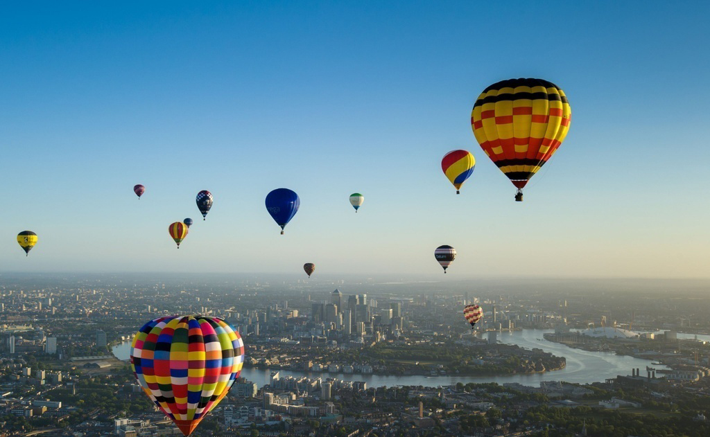 50 montgolfières pour lancer la campagne électorale à la mairie de Londres