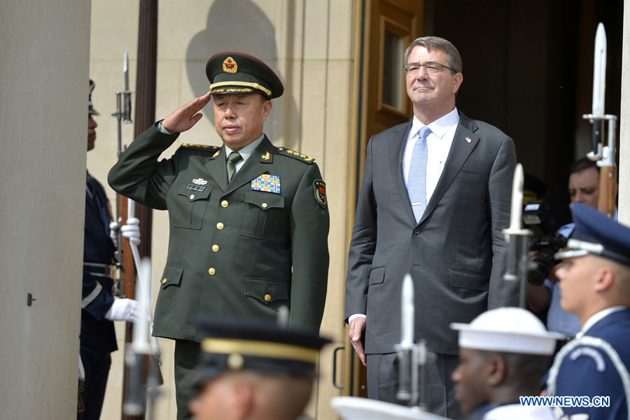 La Chine appelle les Etats-Unis à réduire leurs activités militaires en mer de Chine méridionale