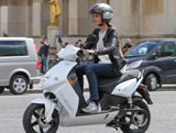 Lancement de scooters électriques en libre-service