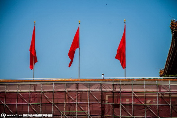 La porte Tian'anmen se refait une beauté