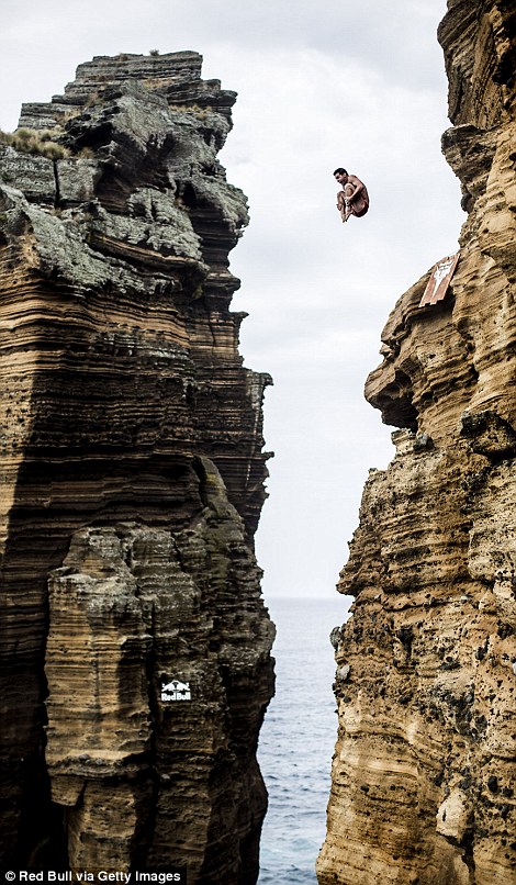 Plongeons spectaculaires de haut vol