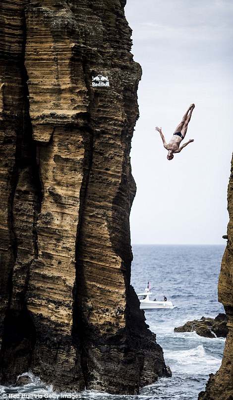 Plongeons spectaculaires de haut vol