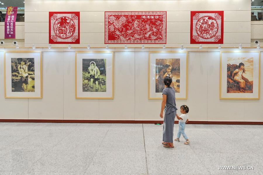 Une exposition de l'art du papier découpé débute à Changchun
