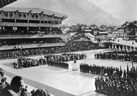 2. Les Jeux olympiques d'hiver de Cortina d'Ampezzo de 1956, en Italie