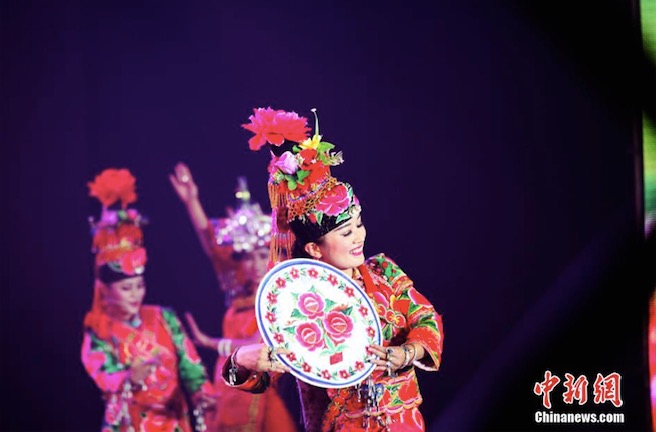 Un concours de beauté dans l'ethnie Yi à Liangshan