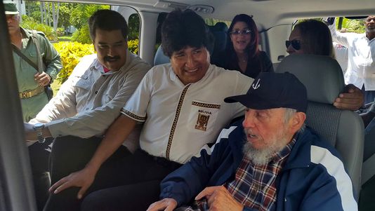 Accompagné de deux présidents, Fidel Castro célèbre son anniversaire en appelant la dette des États-Unis