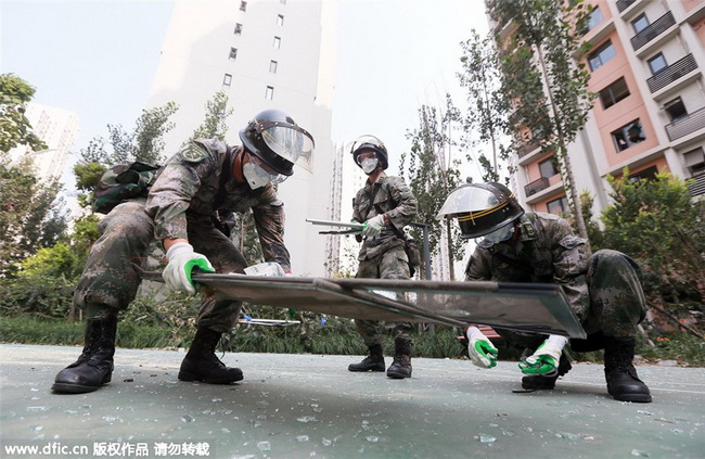 En images : la vie près du site des explosions de Tianjin