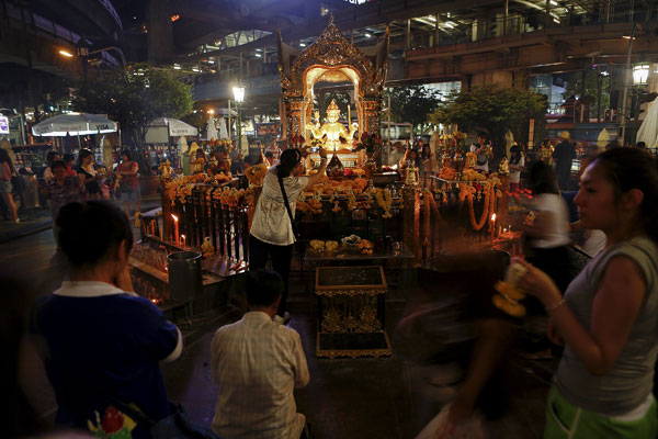 Attentat à la bombe à Bangkok : au moins 16 morts dont plusieurs Chinois