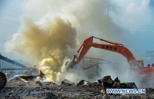 Explosions à Tianjin : le bilan s'alourdit à 123 morts