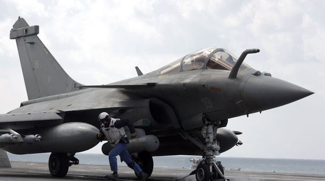 Première reconnaissance aérienne française au-dessus de la Syrie en vue de frappes éventuelles
