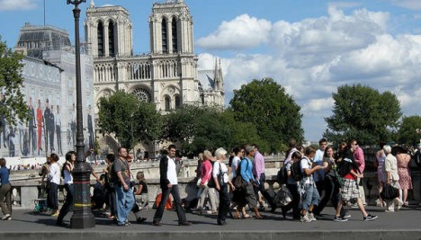 Paris va bientôt compter 12 zones touristiques internationales ouvertes le dimanche et le soir