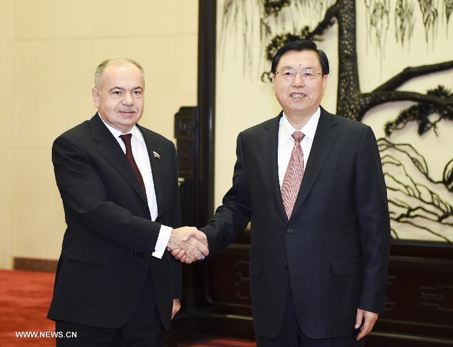 La Chine et la Russie s'engagent à promouvoir les échanges parlementaires