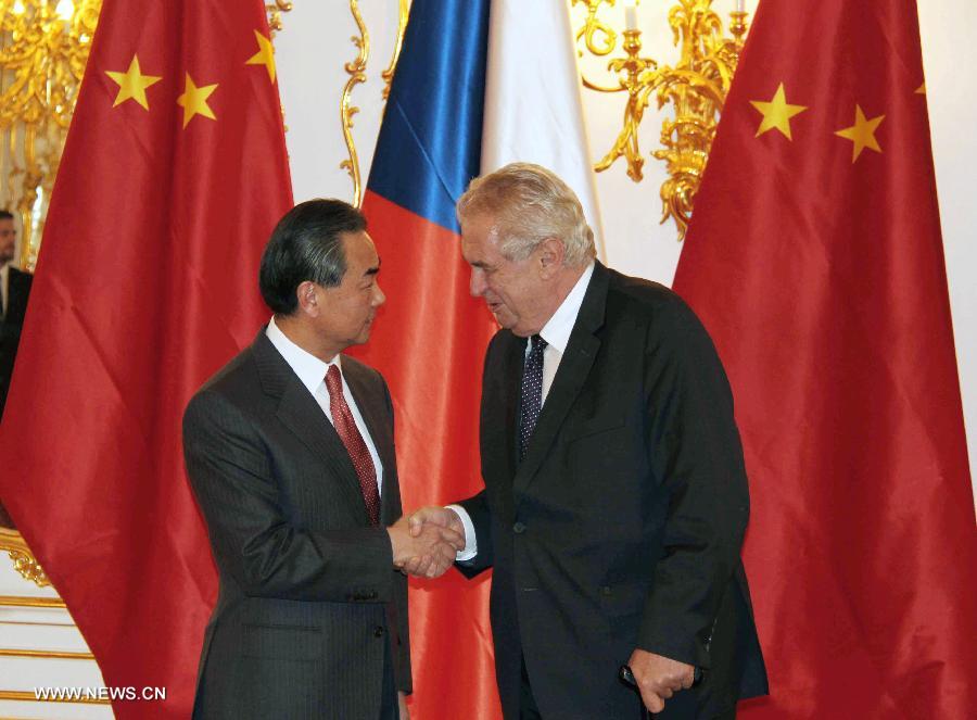 Les dirigeants tchèques rencontrent le ministre chinois des AE
