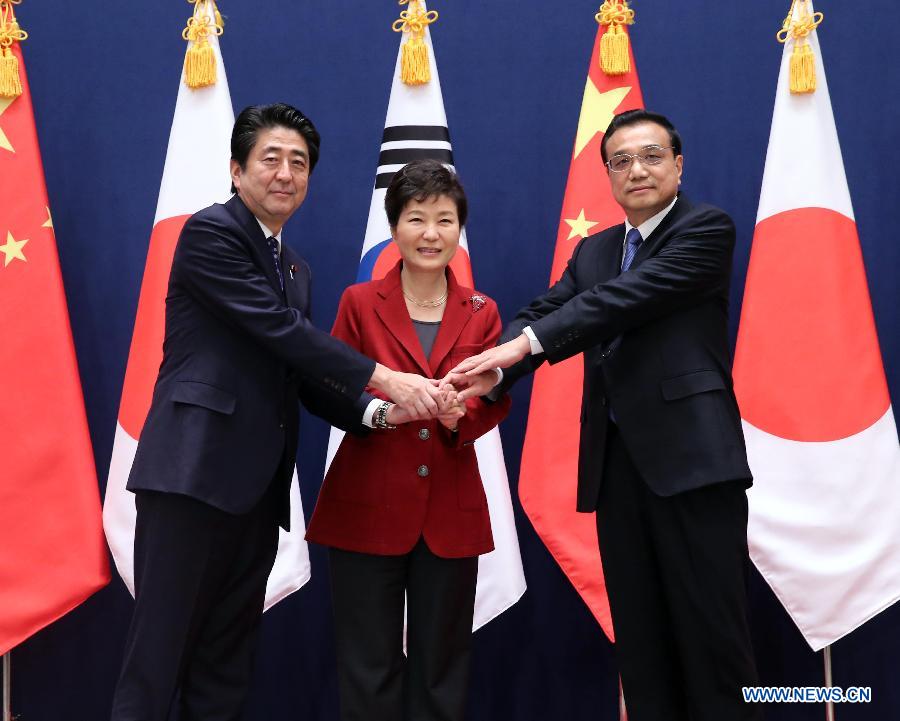 Le PM chinois appelle à une coopération Chine-Japon-Corée du Sud libre de toute perturbation