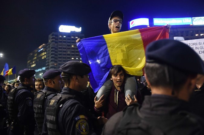 Démission du Premier ministre roumain après le drame de Bucarest