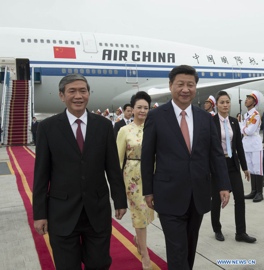 Xi Jinping entame une visite d'Etat de deux jours au Vietnam