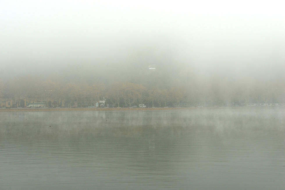 Lac de l'Ouest : neige et smog au programme