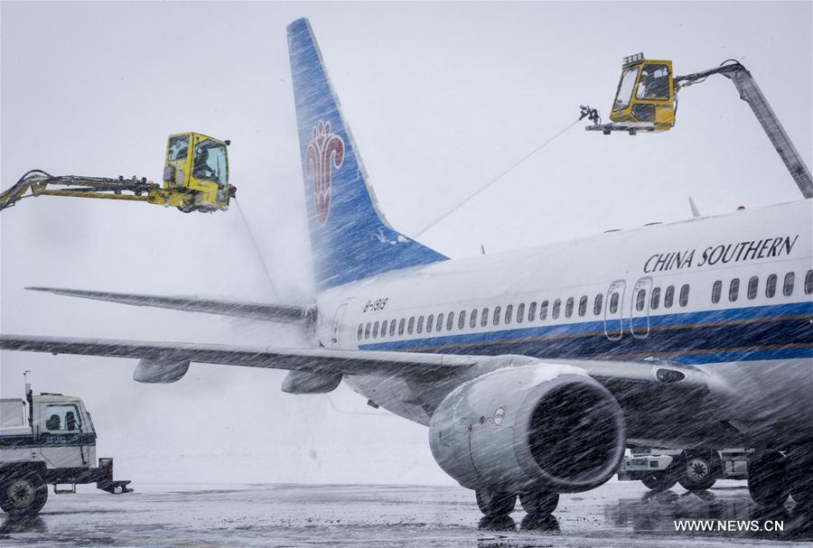 Des vols annulés par des chutes de neige au Xinjiang