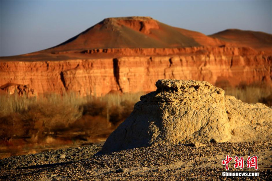 Xinjiang : les paysages flamboyants de la vallée de Honghe